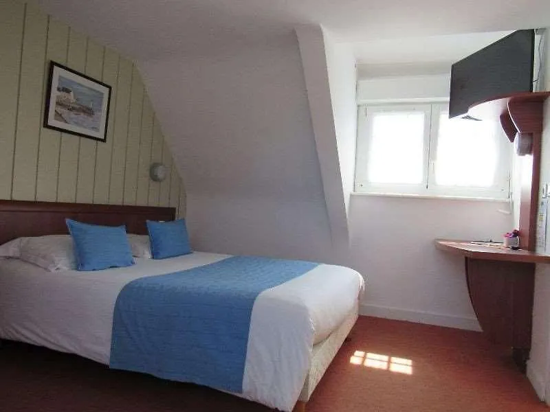 Citotel Les Sternes Perros-Guirec 2*,  France