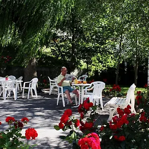 ** Hotel La Bonne France